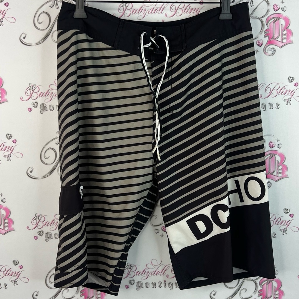 DC shoes shorts striped Men's Black white grey Striped Board Shorts swim